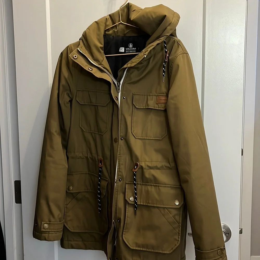 Volcom winter jacket - Picture 1 of 2